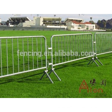 Low carbon steel wire fence for protection